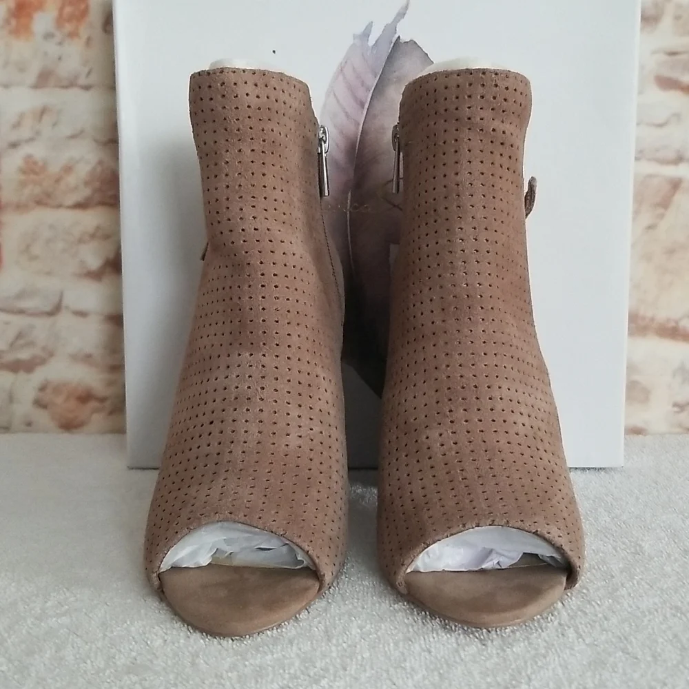 New Jessica Simpson Keris Suede Booties